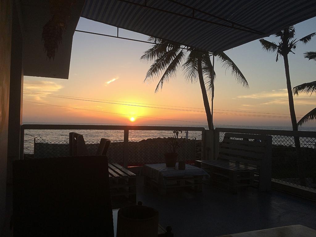 Chameleon Beach Lodge By Peace Rob Hotels Cherai Beach ภายนอก รูปภาพ