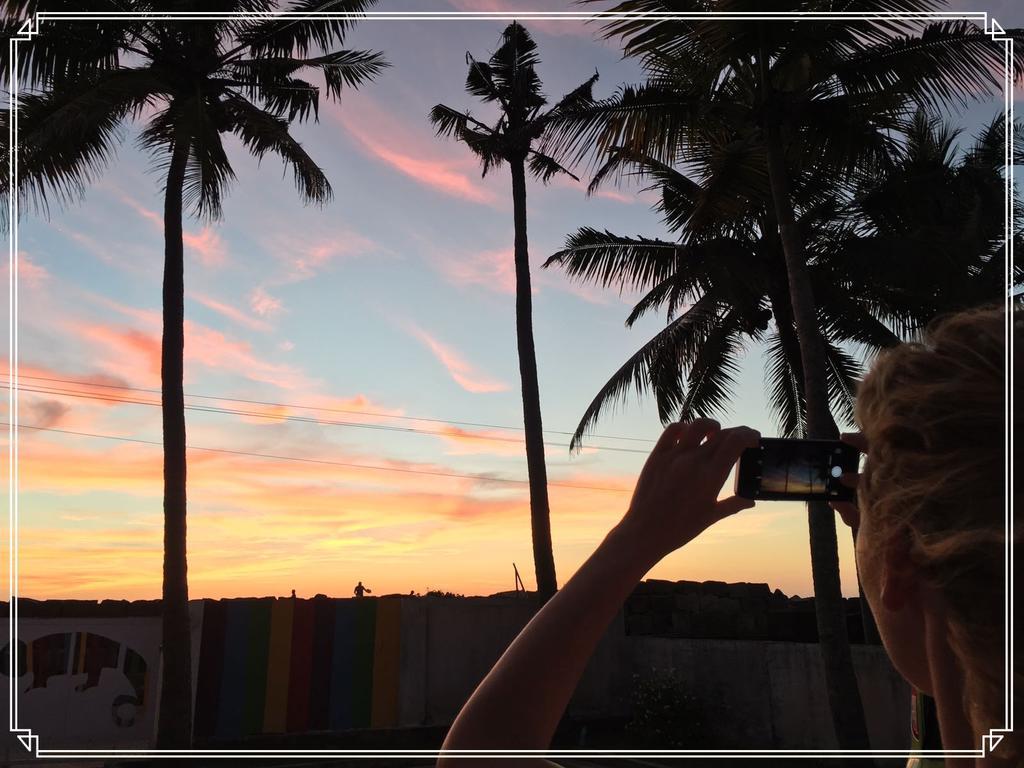 Chameleon Beach Lodge By Peace Rob Hotels Cherai Beach ภายนอก รูปภาพ